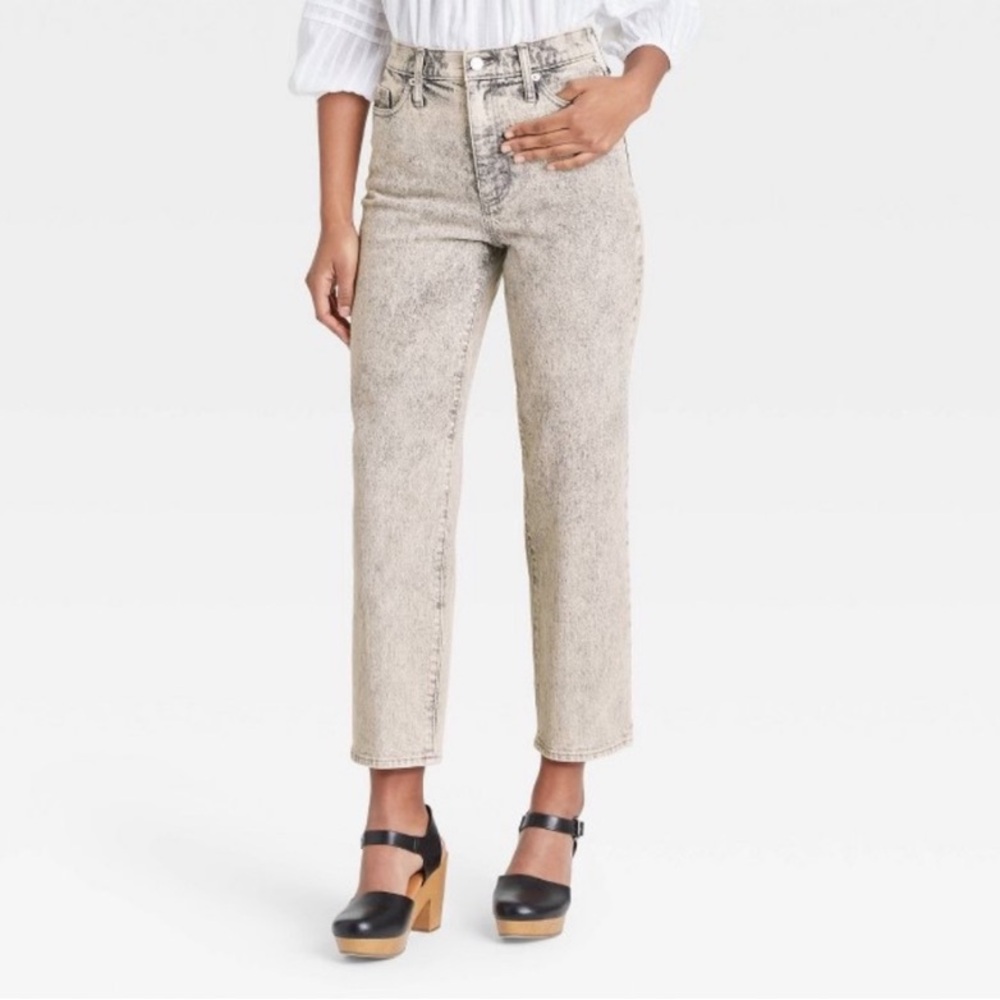 Universal thread vintage straight high rise jeans